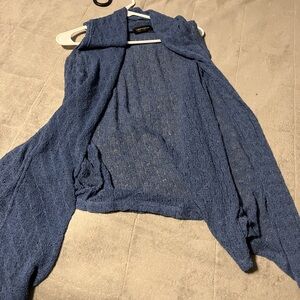 Blue Knit Sleeveless Cardigan